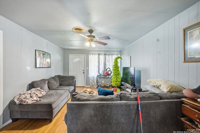 235 Meadow, New Braunfels, TX 78130