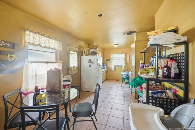 235 Meadow, New Braunfels, TX 78130