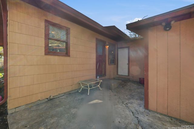 235 Meadow, New Braunfels, TX 78130