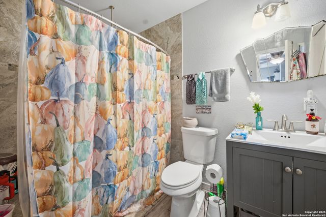 235 Meadow, New Braunfels, TX 78130