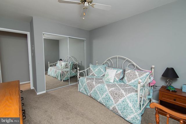 36 PEBBLE DR, Horsham, PA 19044