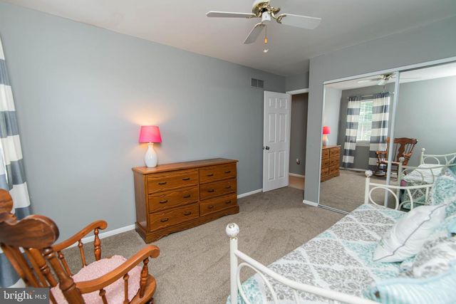 36 PEBBLE DR, Horsham, PA 19044