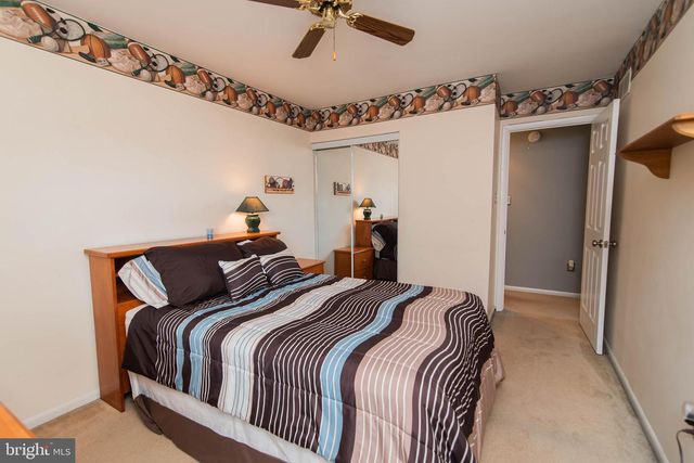 36 PEBBLE DR, Horsham, PA 19044