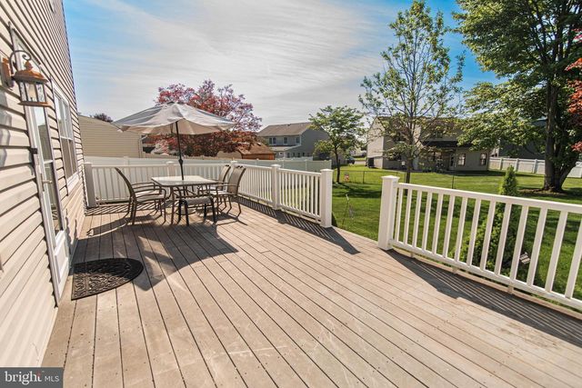36 PEBBLE DR, Horsham, PA 19044