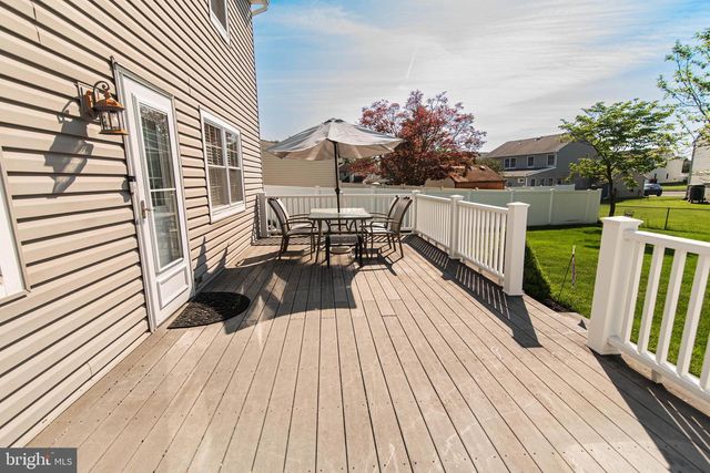 36 PEBBLE DR, Horsham, PA 19044