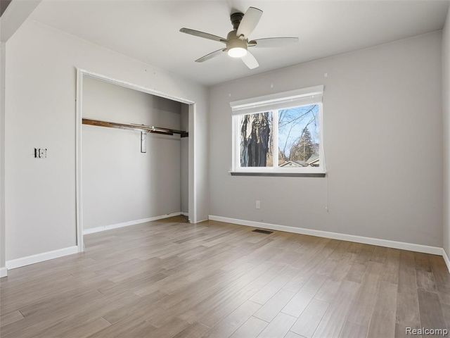 8568 Janis Street, Shelby Twp, MI 48317