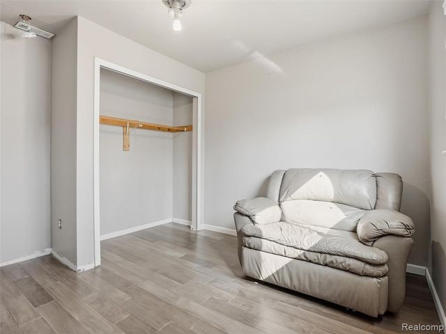 8568 Janis Street, Shelby Twp, MI 48317