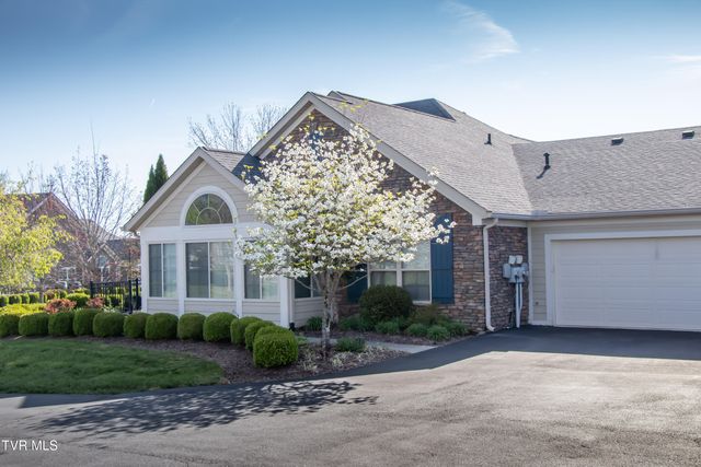 1653 Hatterdale Farm Road A, Blountville, TN 37617