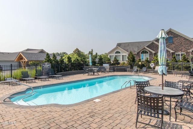 1653 Hatterdale Farm Road A, Blountville, TN 37617