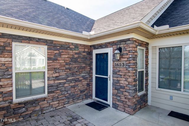 1653 Hatterdale Farm Road A, Blountville, TN 37617