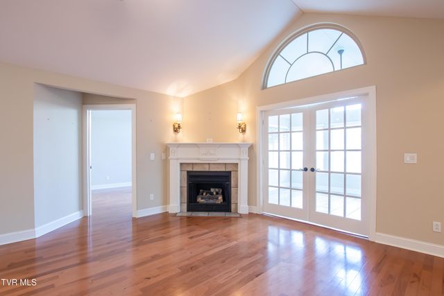 1653 Hatterdale Farm Road A, Blountville, TN 37617