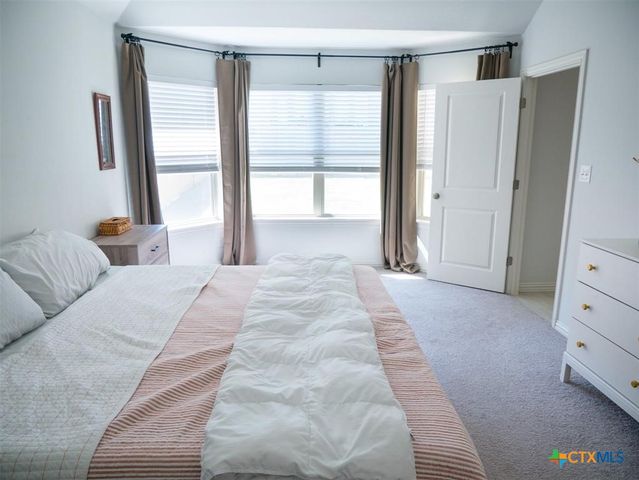 292 Eagle Ford Drive, Kyle, TX 78640