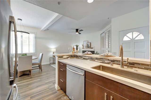 2000 Pacific Coast Highway 203, Huntington Beach, CA 92648