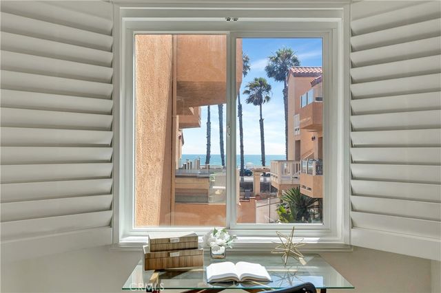 2000 Pacific Coast Highway 203, Huntington Beach, CA 92648