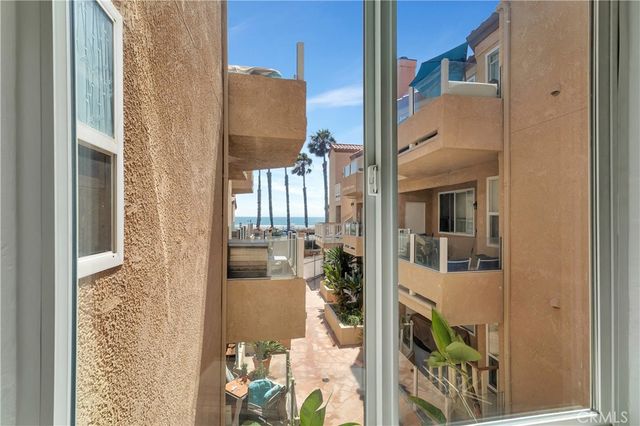 2000 Pacific Coast Highway 203, Huntington Beach, CA 92648