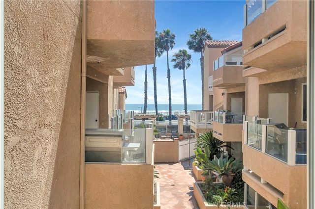 2000 Pacific Coast Highway 203, Huntington Beach, CA 92648
