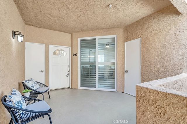 2000 Pacific Coast Highway 203, Huntington Beach, CA 92648