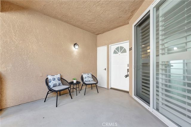 2000 Pacific Coast Highway 203, Huntington Beach, CA 92648