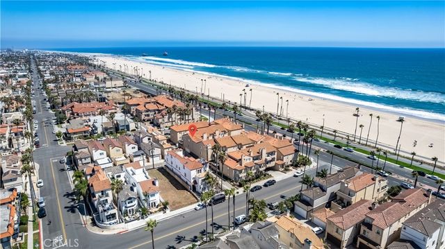 2000 Pacific Coast Highway 203, Huntington Beach, CA 92648