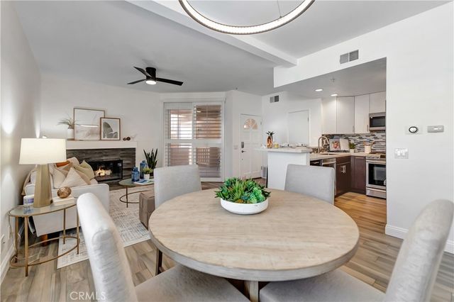 2000 Pacific Coast Highway 203, Huntington Beach, CA 92648