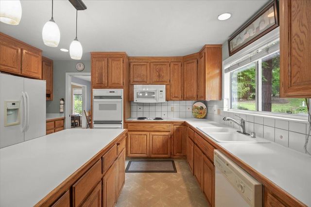 16615 De Witt Avenue, Morgan Hill, CA 95037