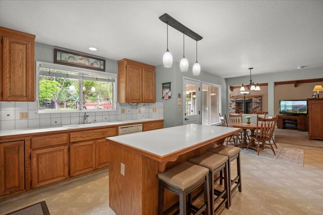 16615 De Witt Avenue, Morgan Hill, CA 95037