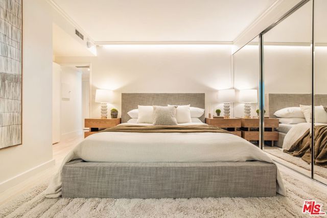 1131 Alta Loma Road 116, West Hollywood, CA 90069