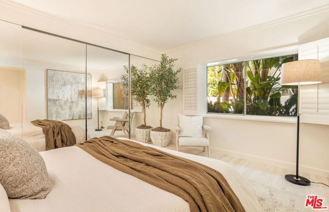 1131 Alta Loma Road 116, West Hollywood, CA 90069