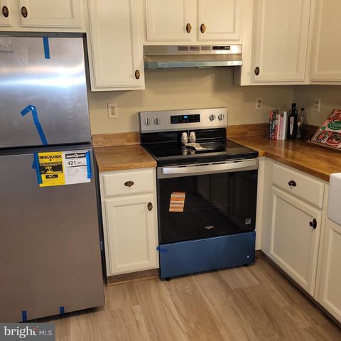 26097 HILLS DR, Mechanicsville, MD 20659