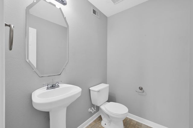 167 Binnacle Court B, Willis, TX 77318