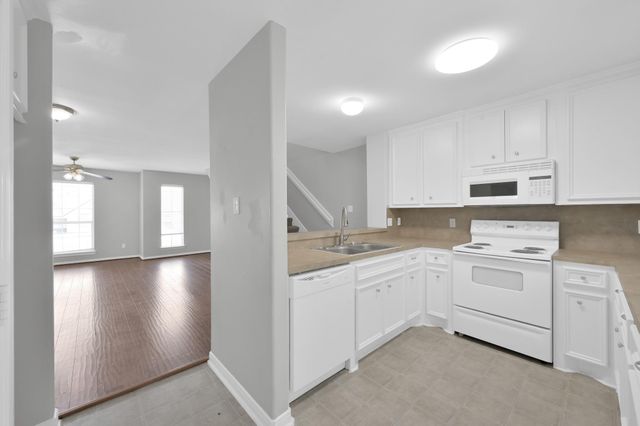 167 Binnacle Court B, Willis, TX 77318