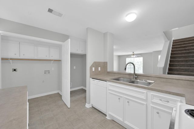 167 Binnacle Court B, Willis, TX 77318