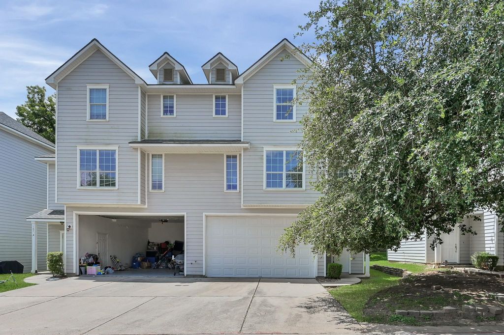167 Binnacle Court B, Willis, TX 77318