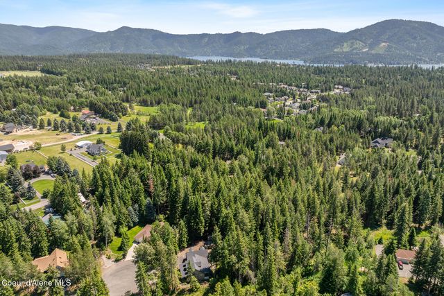 3075 E York CT, Hayden, ID 83835
