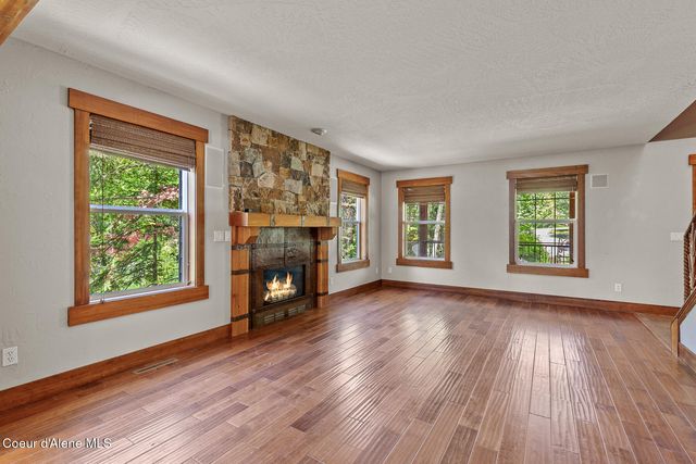 3075 E York CT, Hayden, ID 83835