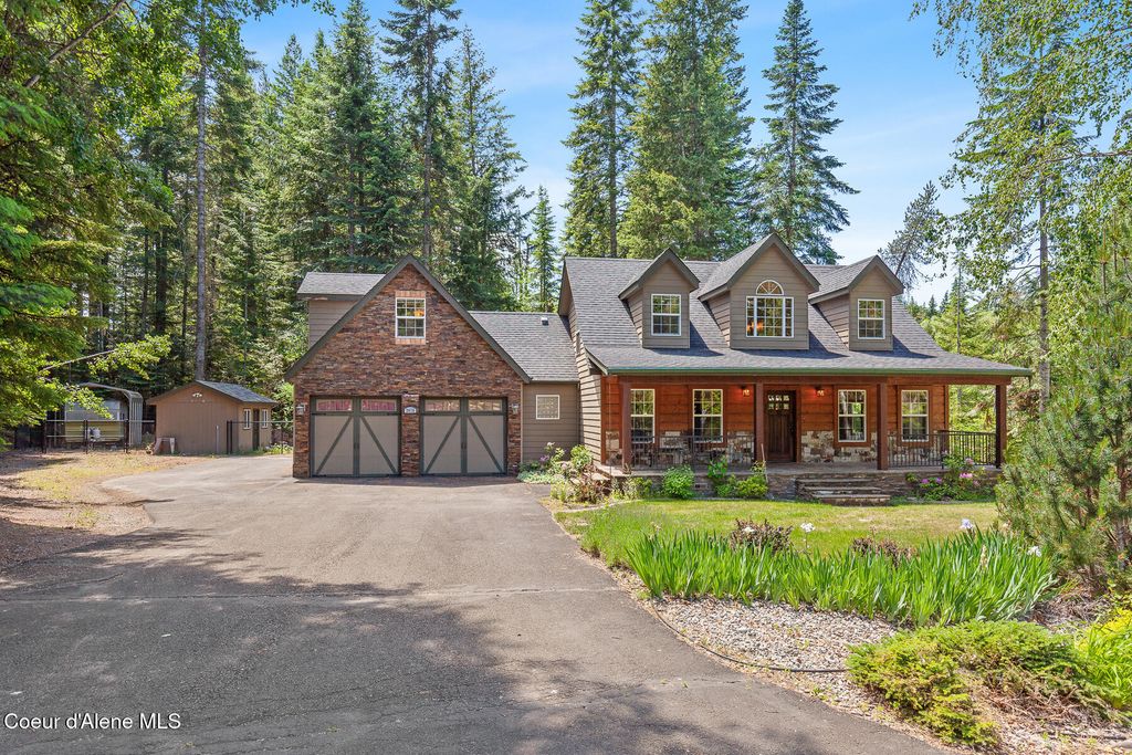 3075 E York CT, Hayden, ID 83835