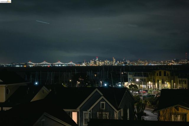 104 Seacliff Court, Richmond, CA 94801