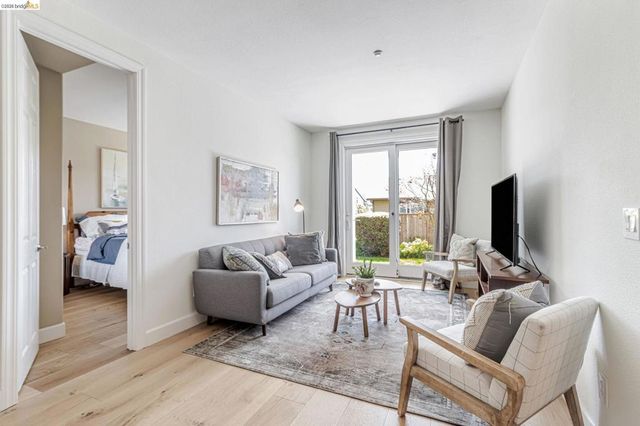 104 Seacliff Court, Richmond, CA 94801