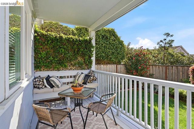 104 Seacliff Court, Richmond, CA 94801