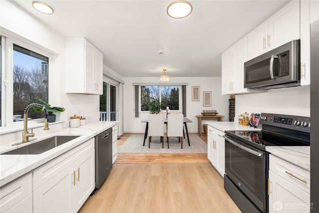 7332 S 131 Court, Seattle, WA 98178