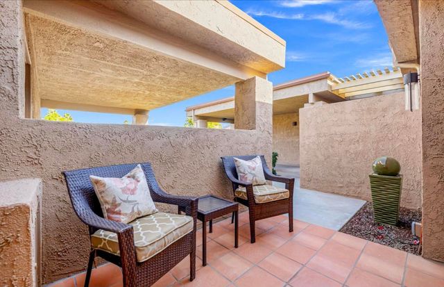 48665 Moon Terrace Lane, Palm Desert, CA 92260