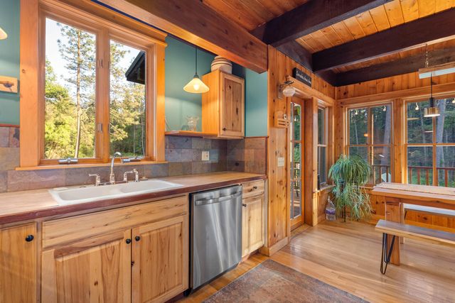 7704 Eastmoore Road, Shingletown, CA 96088