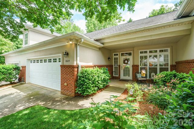 8829 Legacy Lake Lane, Charlotte, NC 28269