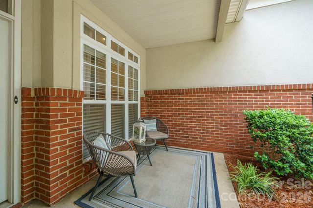 8829 Legacy Lake Lane, Charlotte, NC 28269
