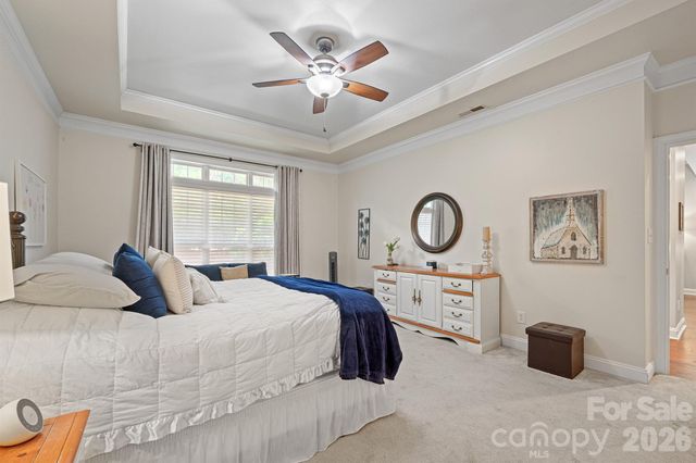 8829 Legacy Lake Lane, Charlotte, NC 28269