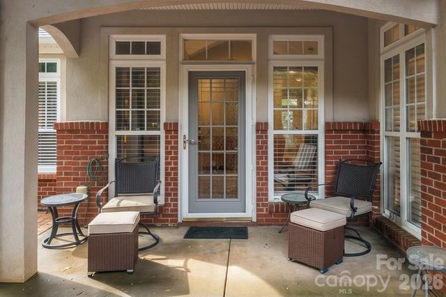 8829 Legacy Lake Lane, Charlotte, NC 28269