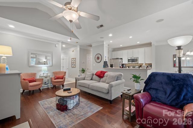 8829 Legacy Lake Lane, Charlotte, NC 28269
