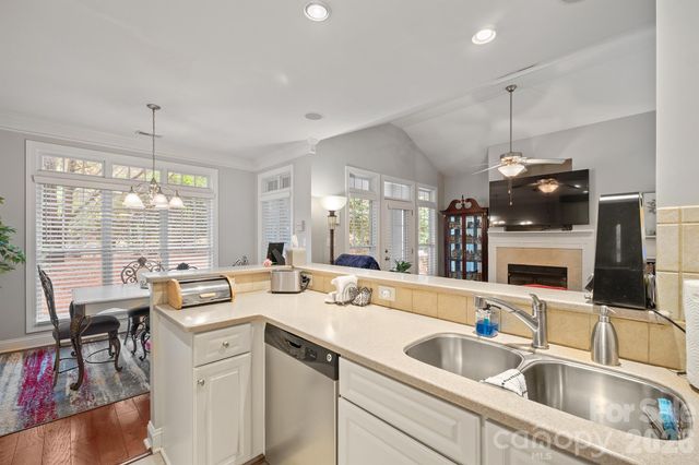 8829 Legacy Lake Lane, Charlotte, NC 28269