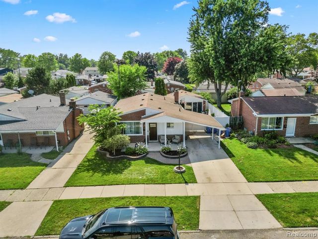 6151 Coolidge Street, Dearborn Heights, MI 48127