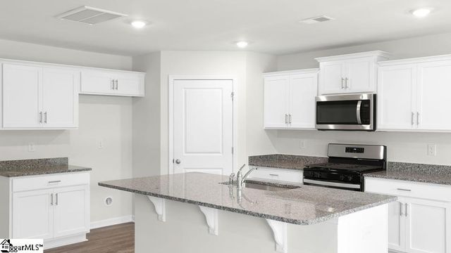 2122 Pierett Circle, Woodruff, SC 29388